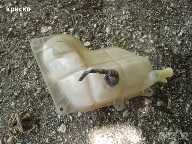 казанче антифриз пасат, снимка 6 - Части - 48000719