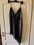 Wow нова  черна сатенена сатен елегантна официална парти коктейлна асиметрична рокля тип комбинезон, снимка 3