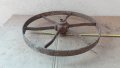 масивно метално ковавано възрожденско колело от каруца, файтон, снимка 11