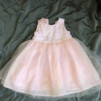 Детска официална рокля - розова, снимка 1 - Детски рокли и поли - 28875726