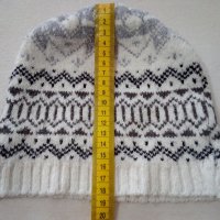 Детски зимни шапки , снимка 6 - Шапки, шалове и ръкавици - 38229382