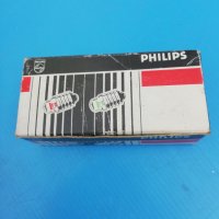Крушки Philips-220v, снимка 1 - Антикварни и старинни предмети - 28750538
