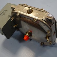 Трансмитер на налягане Taylor Pneumatic Transmitter, снимка 4 - Резервни части за машини - 33285353