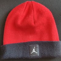 Jordan двулицева зимна шапка