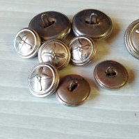 Стари метални копчета 60 - те г., снимка 4 - Антикварни и старинни предмети - 28837345
