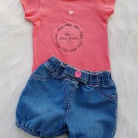 Къси дънкови панталони и тениска 9-12 месеца, снимка 1 - Панталони и долнища за бебе - 32426321