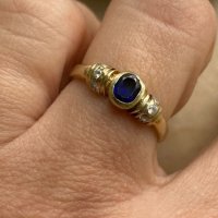 златен пръстен със сапфир , снимка 1 - Пръстени - 43730184
