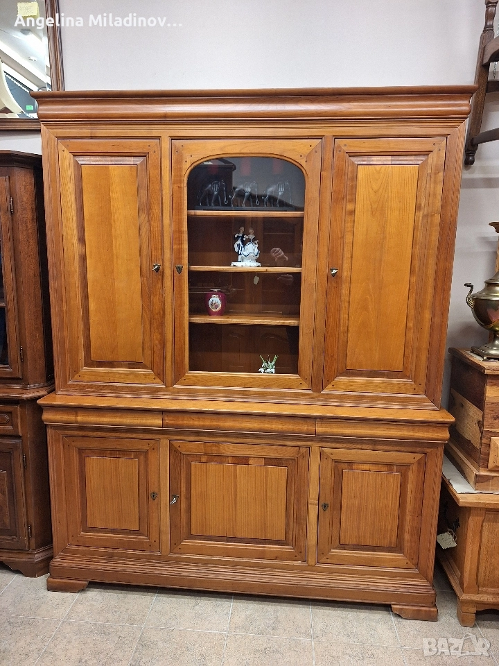 Луксозен трапезен бюфет череша масив , снимка 1