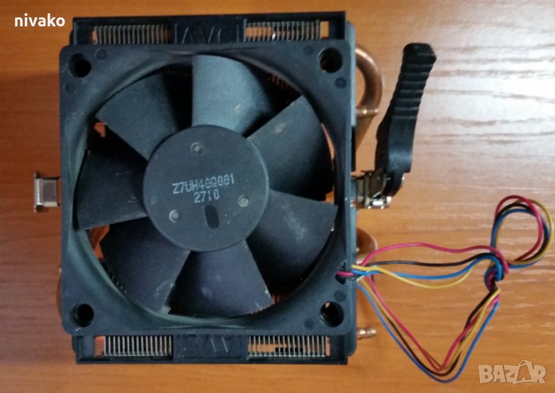 Продавам охладител за процесор AMD Z7UH40Q001 Heat Sink CPU Fan, снимка 1