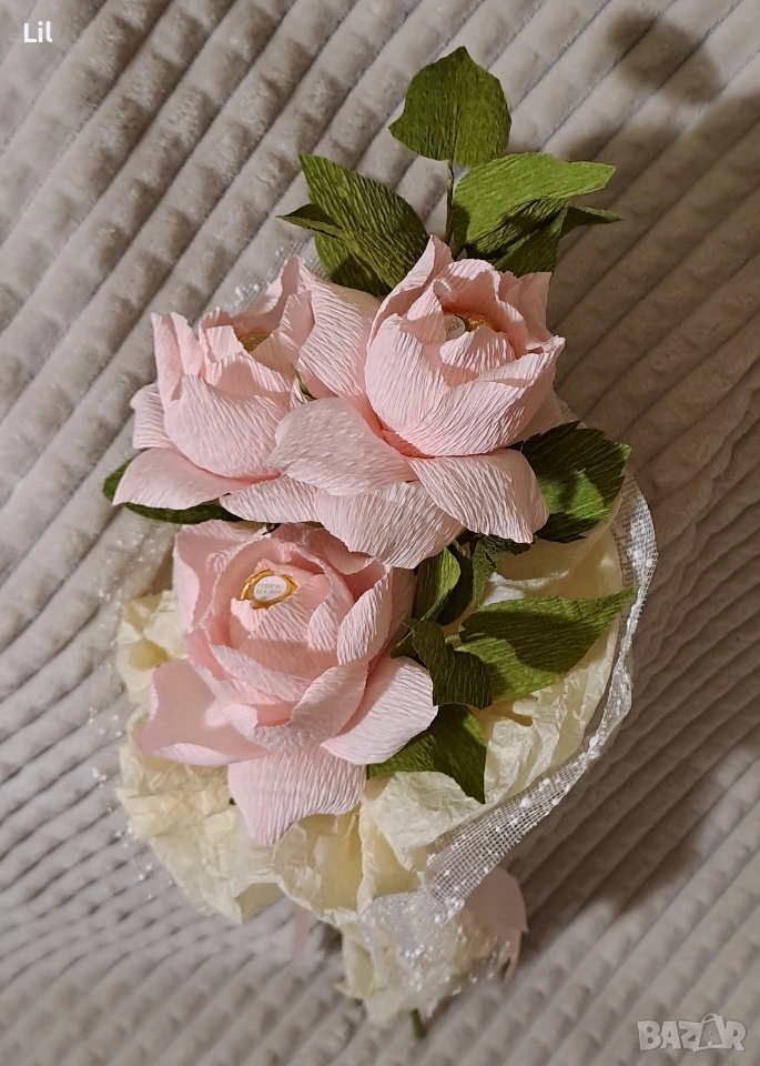 Букети от крепхартия и бонбони, снимка 1