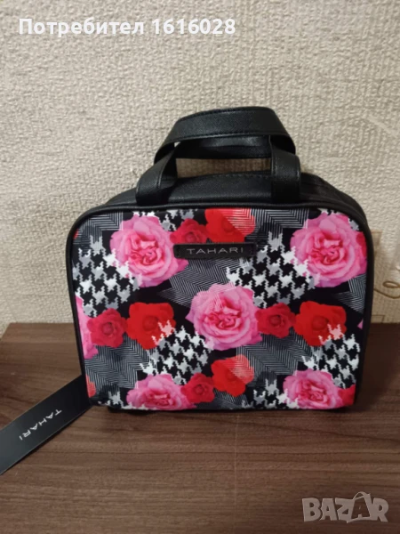 Козметична флорална чанта TAHARI, снимка 1
