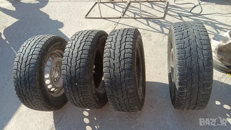 четири броя гуми 16 цола от sprinter 235 65 16 C 8 плата спринтер крафтер, снимка 1