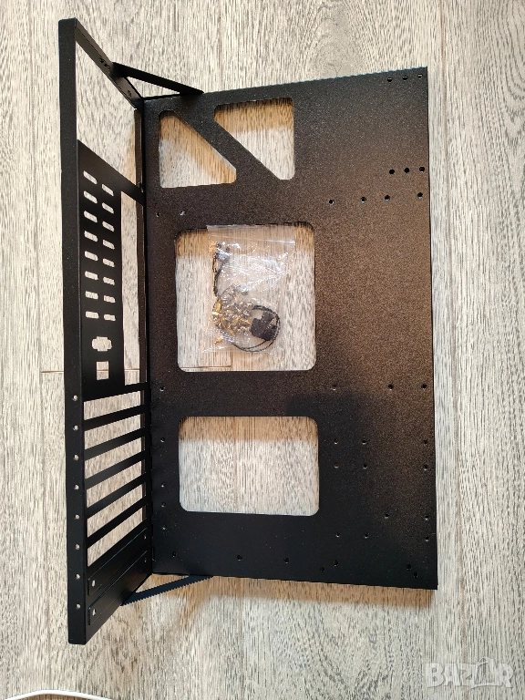 отворена кутия за компютър , снимка 1