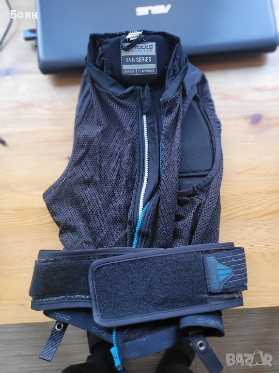 Продавам сноуборд/ски детски протектор за гръб, снимка 1