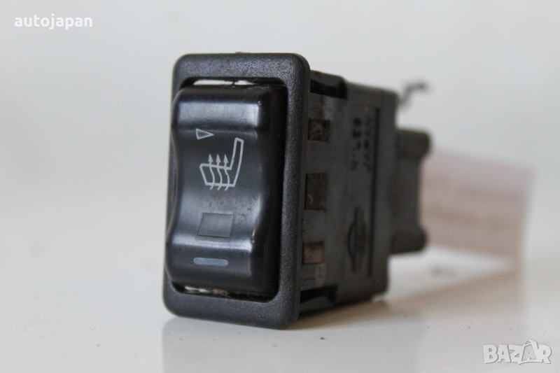 Бутон, копче подгрев седалка Нисан примера п12 2.0 140кс комби 02г Nissan primera p12 2.0 140hp 2002, снимка 1