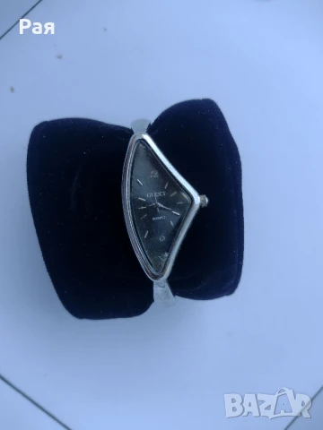 Часовник Gucci, снимка 6 - Дамски - 50741892
