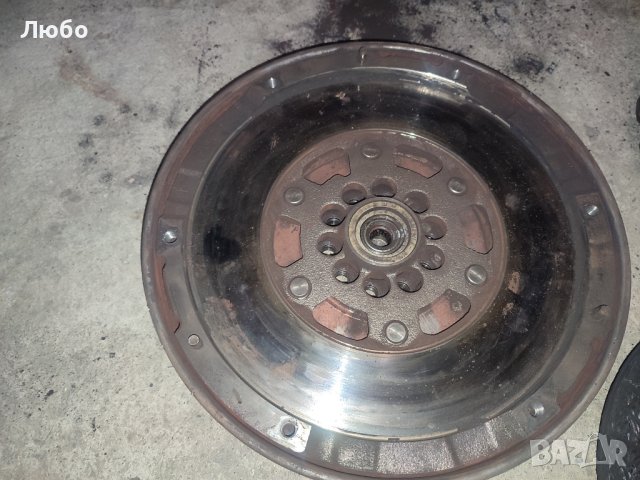 Маховик притискател и феродов диск за Ауди А6 ц6 4ф 3.0тди Audi A6 c6 4f 3.0tdi, снимка 3 - Части - 42972737