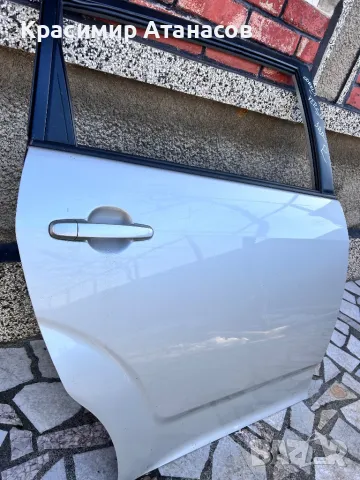 Врата задна дясна за Тойота корола версо.2004-2008г, снимка 2 - Части - 48726420