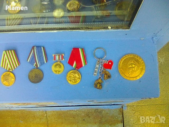 Лот 2 - медали, плакет, ключодържател, снимка 1