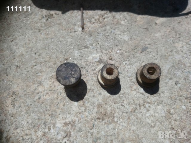 Гумени тапи от едно време от стъклени шишета