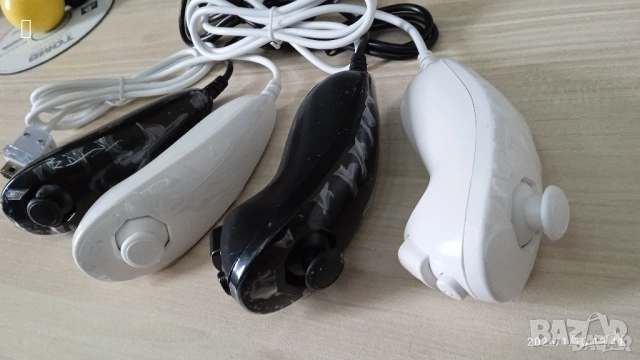 НОВ Nintendo wii nunchuk нинтендо уий нънчък джойстик контролер уии уйй, снимка 2 - Аксесоари - 53183613