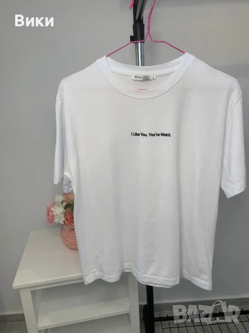 Тениска в размер S, но е овърсайз подходяща и за М и L