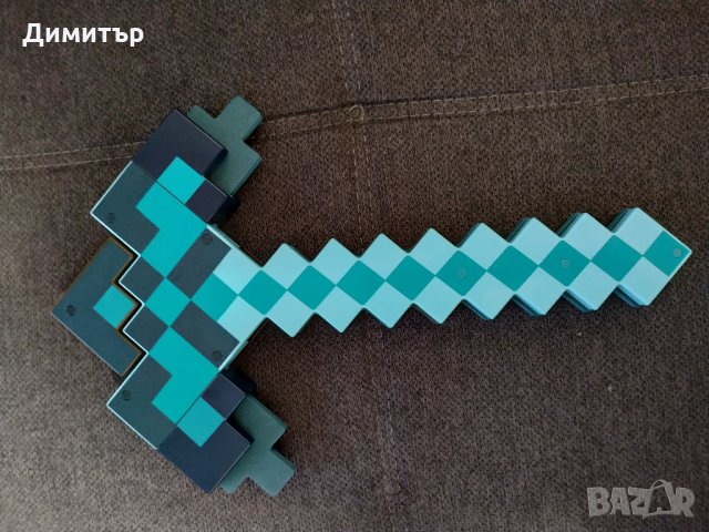 Майнкрафт, Minecraft диамантен меч и кирка 2в1 играчка Маинкрафт, снимка 13 - Други - 28521206