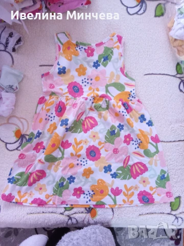 Рокли за момиче размер 98, снимка 4 - Детски рокли и поли - 50970296