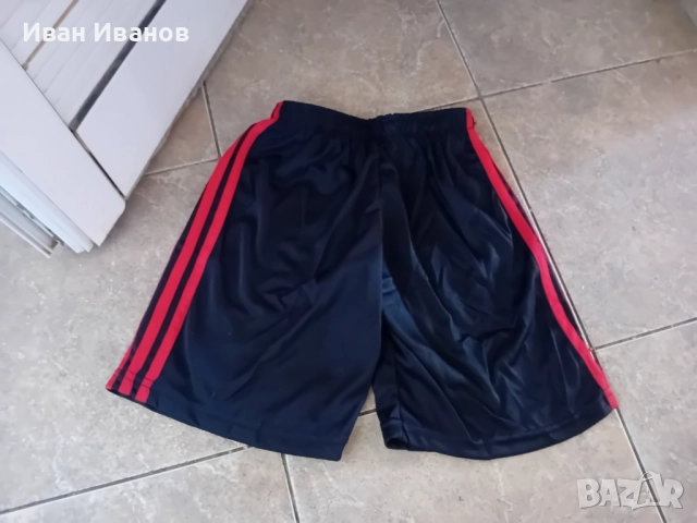 2 бр. Чисто нови оригинални къси панталона на Манчестър Юнайтед, снимка 2 - Футбол - 51746882