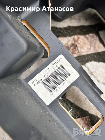 Арматурно табло горна част за Мерцедес Е-класа W211.2002-2007г, снимка 4 - Части - 47960203