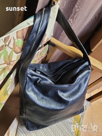 с ТРИ ПРЕГРАДИ,  естествена кожа,тип торба черна чанта, снимка 10 - Чанти - 43397557