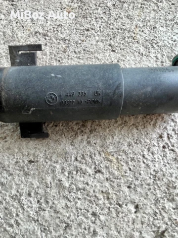 Пръскалка фар дясна оригинална БМВ Е92 BMW, снимка 2 - Части - 50542466