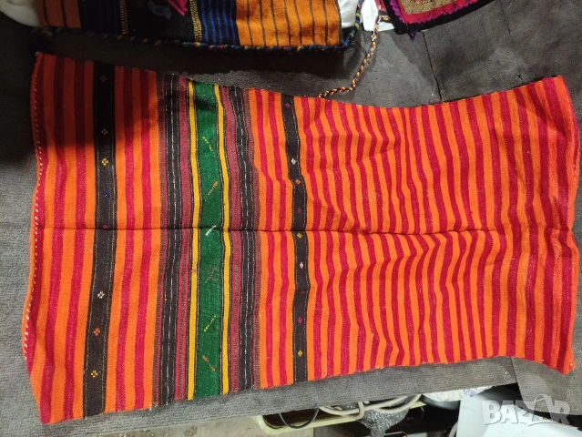 Автентични тъкани предмети от народна носия – престилки и торба , снимка 2 - Антикварни и старинни предмети - 53135457