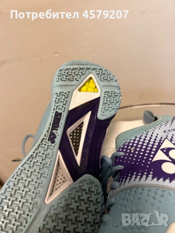 Професионални спортни обувки Yonex, снимка 9 - Дамски ежедневни обувки - 53213077