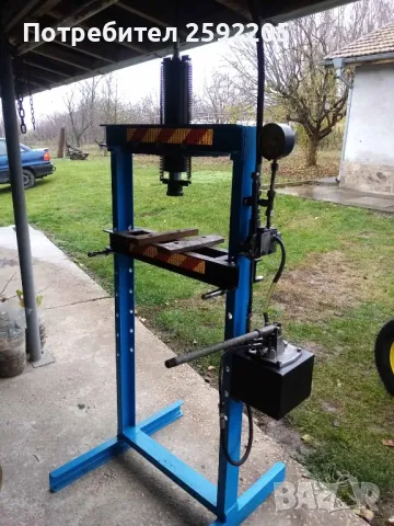 ръчна хидравлична преса. 