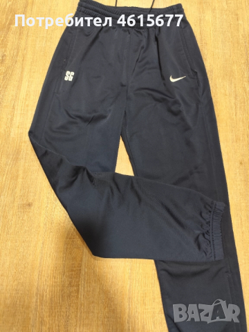 долнище на Nike