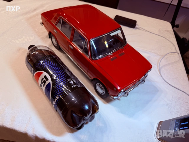 Макет ”Жигули - ВАЗ 2101 - 1:8” от Списания сглоби Жигули, снимка 11 - Списания и комикси - 52654800