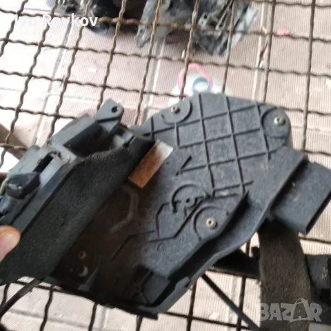 Задна лява брава за MAZDA 3 2005 , 3N6A-A26413-C, снимка 3 - Части - 48969466