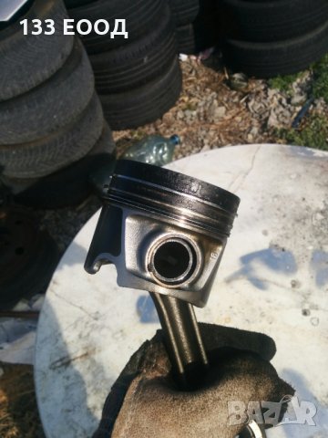 Бутало за Ауди,Фолксваген 2.0TDI, снимка 2 - Части - 34882360