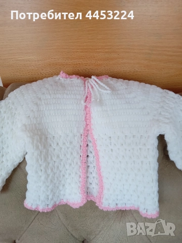 Детски и бебешки жилетки ,елечета и комплекти ръчно плетени , снимка 8 - Детски пуловери и жилетки - 50943868