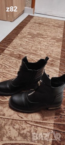 Зимни боти, снимка 4 - Дамски боти - 43104223