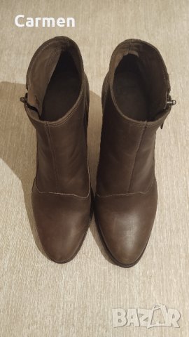 UGG ОРИГИНАЛ - Дамски боти, снимка 8 - Дамски боти - 32669518