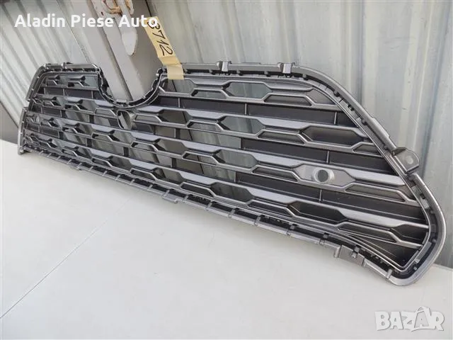 Централна решетка Toyota Rav 4 година 2019 2020 2021 код 53112-42190 , снимка 2 - Аксесоари и консумативи - 50439478