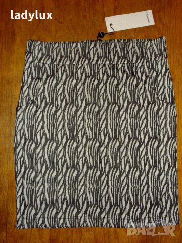 Vero Moda, Нова Пола с джобове, Размер S. Код 862, снимка 2 - Поли - 27299850