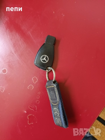 Ключ за мерцедес, снимка 2 - Аксесоари и консумативи - 51917362