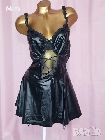  Резервирани 4XL Черна къса рокля от еластична еко кожа с прашка и жартиери за бедра , снимка 5 - Рокли - 52871151