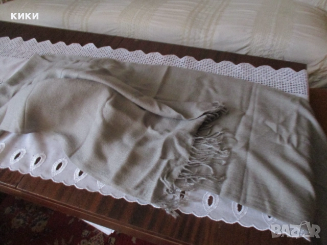 Дамски шалове, снимка 13 - Шалове - 46238762