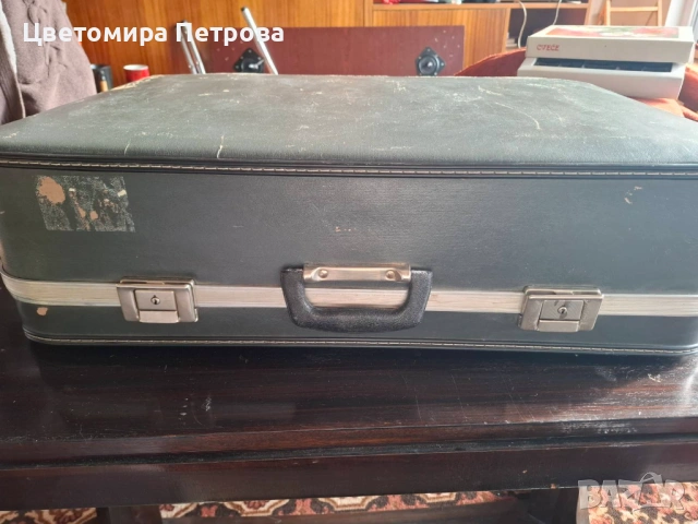 Соц кожен куфар