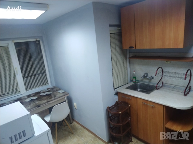 Собственик продава партерна боксионера 20кв.м. Нова тухлена кооперация. гр. Варна / район Одесос Про