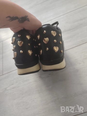 Love moschino дамски обувки , снимка 4 - Дамски ежедневни обувки - 51703077